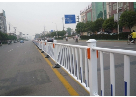 齐齐哈尔市市政道路护栏工程